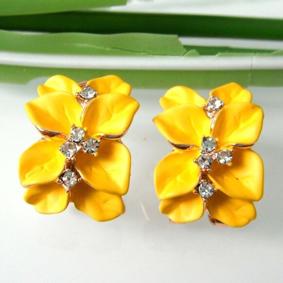 Colorful Enamel and Crystal Flower Earrings - Perfect Gift in Gold Plated Style - Picture 6 of 6